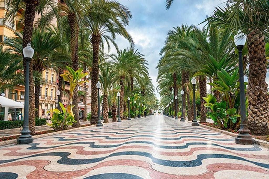 Apartamento De Diseno Centrico A 5 Min De Playa Alicante Buitenkant foto